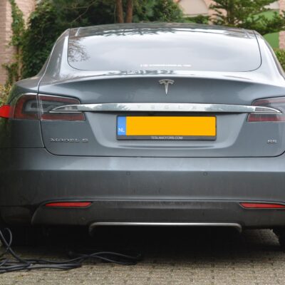 Tesla Model S 85