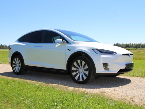 greenshift-mobility (11) Tesla Model X